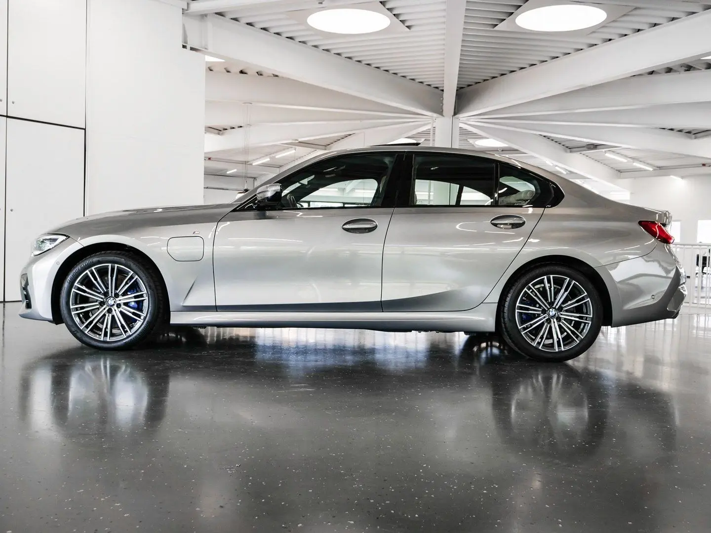 330e M-Sport Aut Nav Laser HuD Glasd Komfzg 18