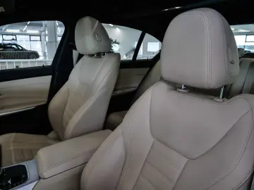 330e M-Sport Aut Nav Laser HuD Glasd Komfzg 18