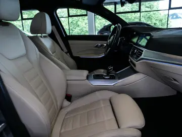 330e M-Sport Aut Nav Laser HuD Glasd Komfzg 18