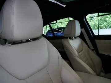 330e M-Sport Aut Nav Laser HuD Glasd Komfzg 18