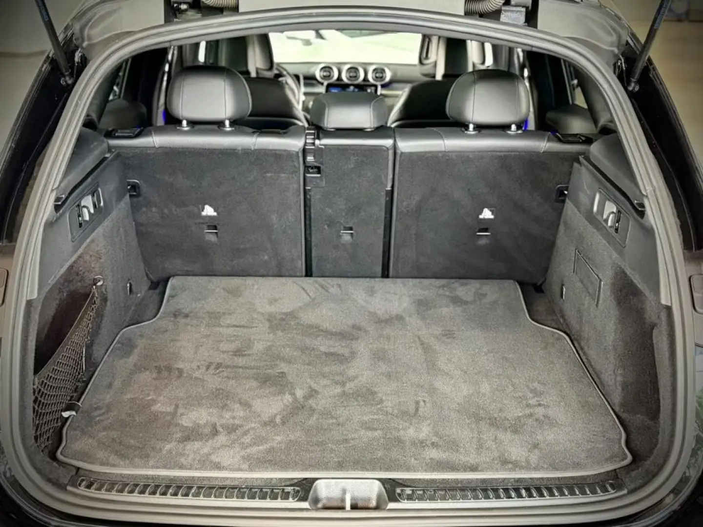 Mercedes-Benz GLC 200 4M AMG+Pano+AHK+Kamera