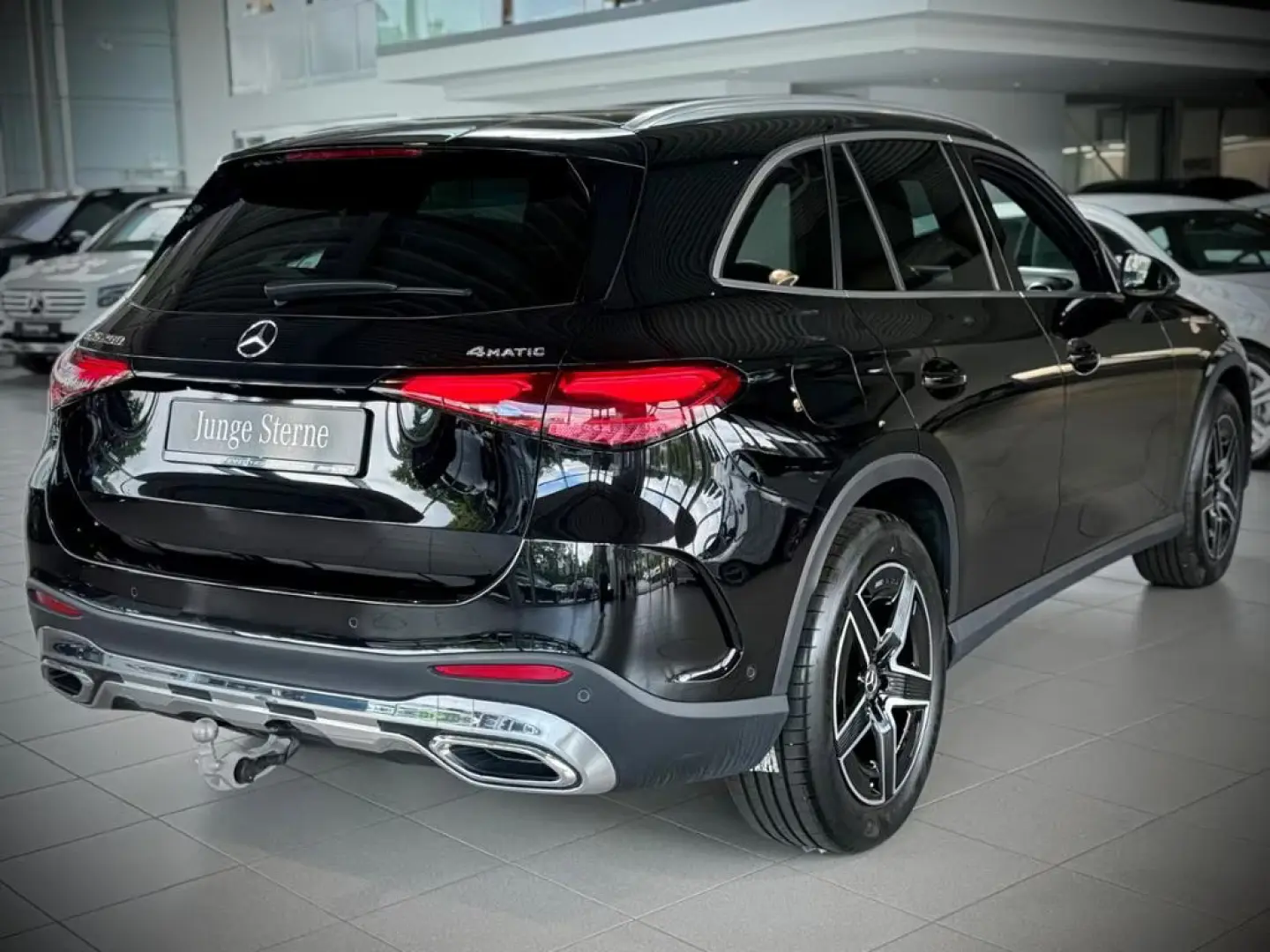 Mercedes-Benz GLC 200 4M AMG+Pano+AHK+Kamera