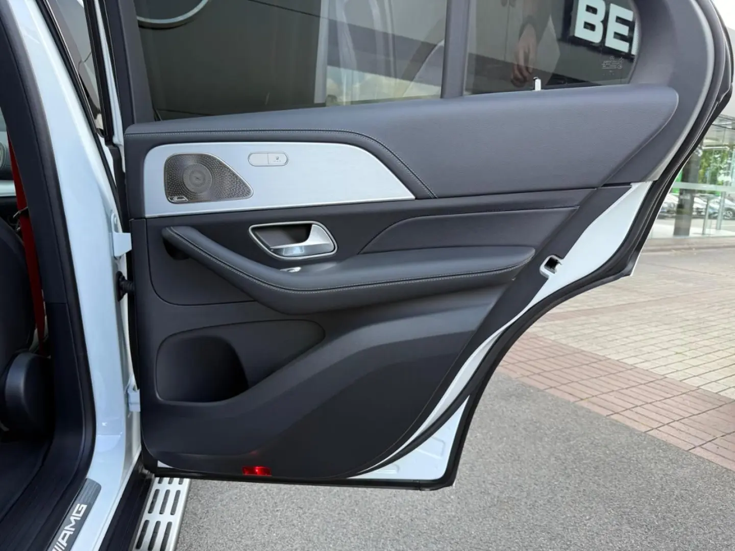 GLE 53 AMG 4M+ Night StHzg AHK Pano HUD 21 Zoll
