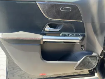 GLA 200 AMG Line +Wide+MBUX+LED+Navi+Cam+AUT+PTS