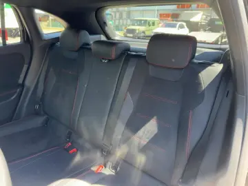 GLA 200 AMG Line +Wide+MBUX+LED+Navi+Cam+AUT+PTS