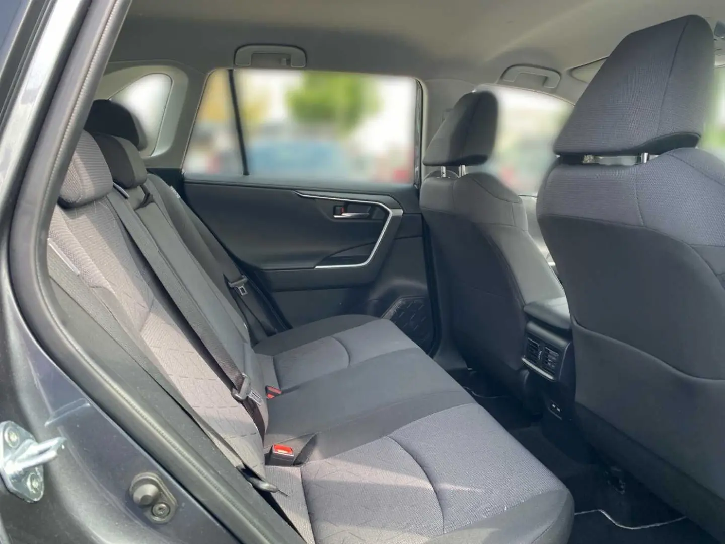 RAV4 2.5 Hybrid Comfort 4x4 AHK, ALLWETTERREIFEN