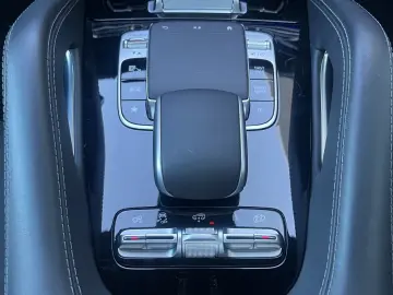 GLE 63 S AMG 4M NIGHT+AHK+DISTR+PANO+BURM+SITZKL