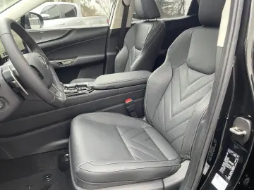 NX 450 h+ E-Four Luxury Line