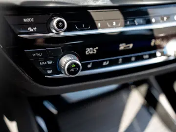 X3 xDrive 30e
