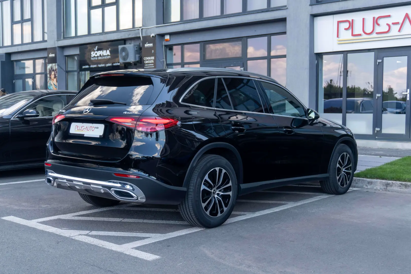 Mercedes-Benz GLC200 4MATIC Avantgarde