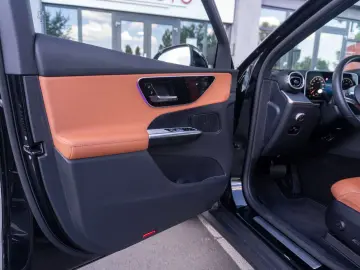 Mercedes-Benz GLC200 4MATIC Avantgarde