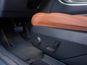 Mercedes-Benz GLC200 4MATIC Avantgarde