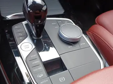 X3 xDrive30e