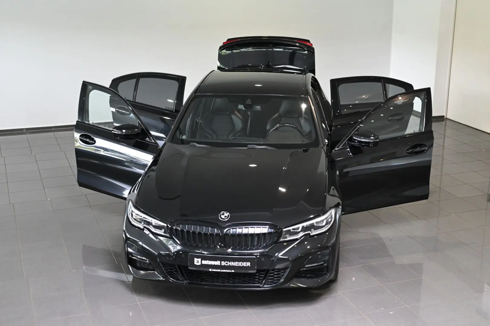 330 e xDrive M Sport M-Sitze M-Bremse AHK 19
