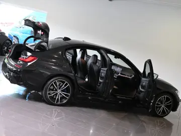 330 e xDrive M Sport M-Sitze M-Bremse AHK 19