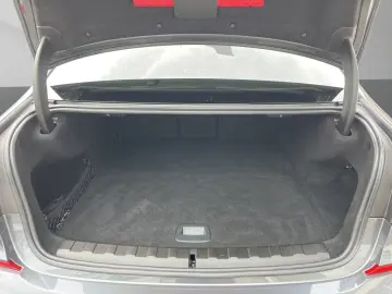 330e xDrive Limousine M Sport 19