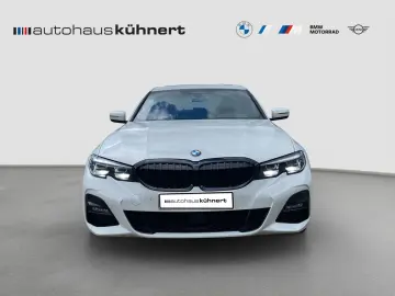 330i xDrive Limousine ///M-Sport ACC SD SpurAss
