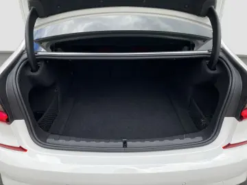 330i xDrive Limousine ///M-Sport ACC SD SpurAss