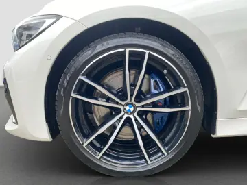 330i xDrive Limousine ///M-Sport ACC SD SpurAss
