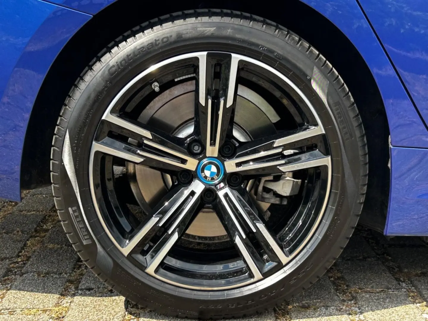 330e xDrive M Sport HUD ACC Kamera HiFi KomfZ.PA