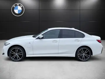 330e xDrive Limousine M Sport HUD PA ACC HiFi DA