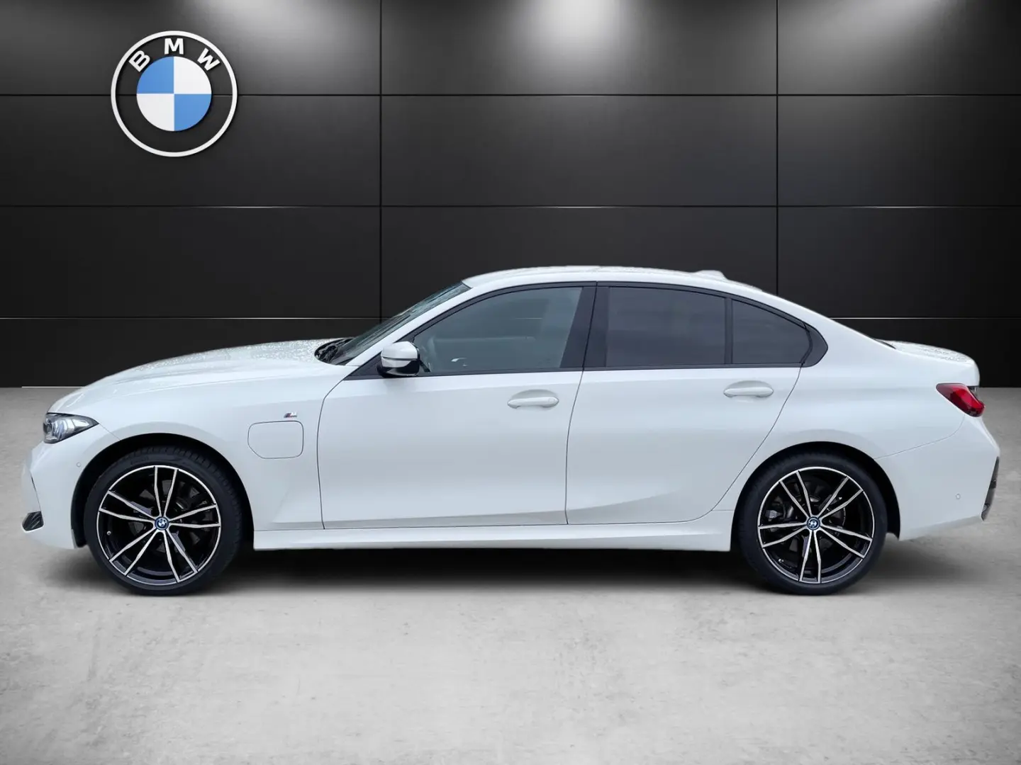 330e xDrive Limousine M Sport HUD PA ACC HiFi DA