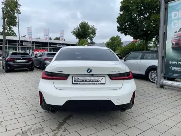 330e xDrive Limousine M Sport HUD PA ACC HiFi DA