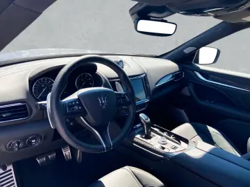 Levante Modena S AWD Automatik MJ 23 ACC SD