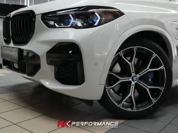 X5 xDrive 45 e M Sport / M-SITZE / B&W / PANO