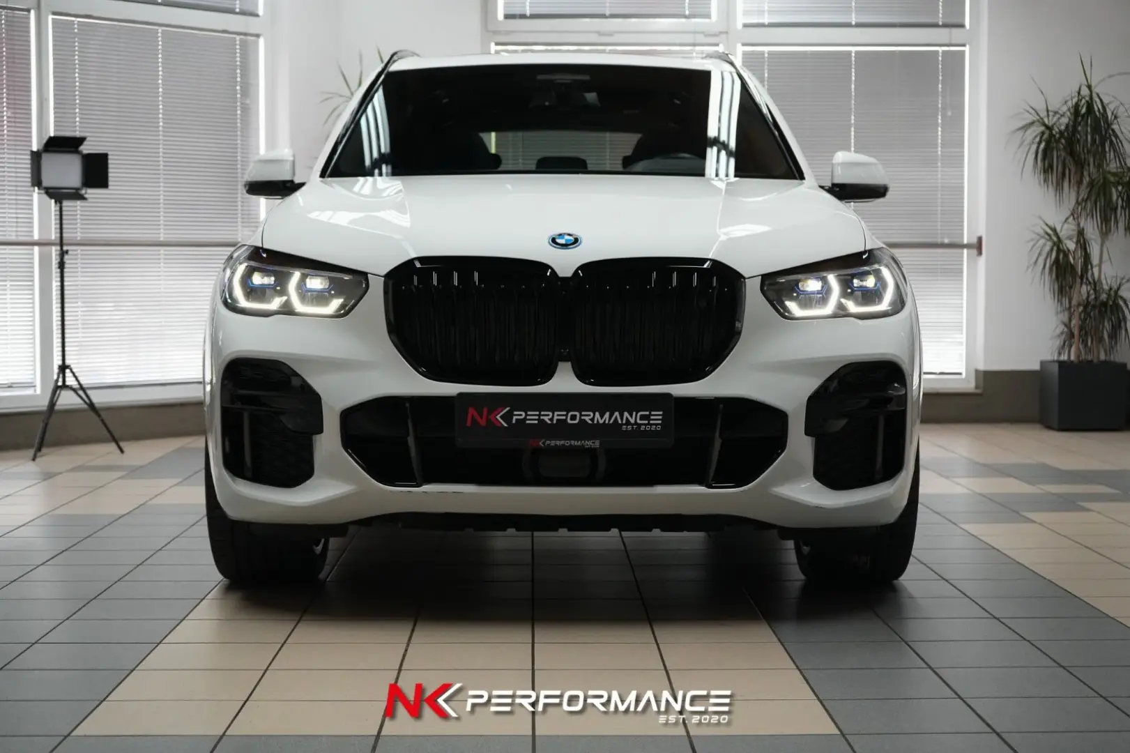 X5 xDrive 45 e M Sport / M-SITZE / B&W / PANO