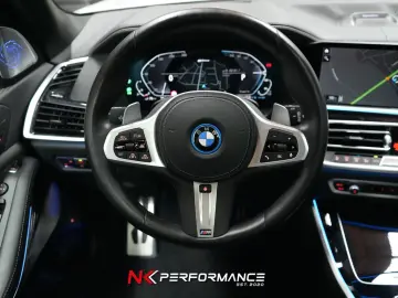 X5 xDrive 45 e M Sport / M-SITZE / B&W / PANO
