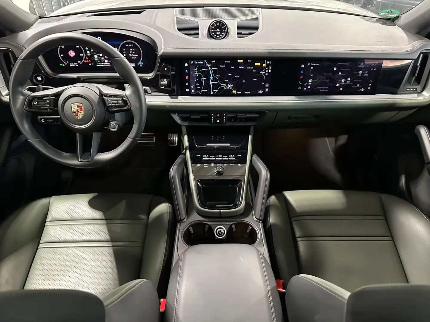 Porsche Cayenne Coupe S E-Hybrid HUD