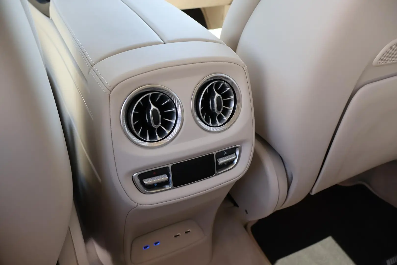 G 63 AMG MANUFAKTUR Superior-A22-NightPak.-ACC