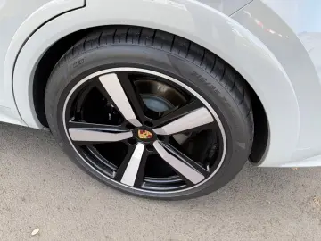 Porsche Cayenne Coupe GTS/BFD/Alu22/AHK