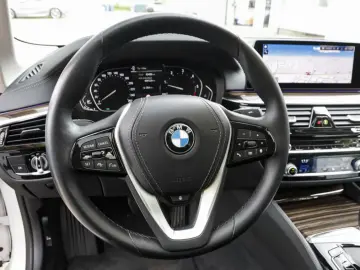 BMW 520 d xDrive Luxury Line