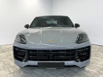 Porsche Cayenne Coupe Turbo E-Hybrid °AHK