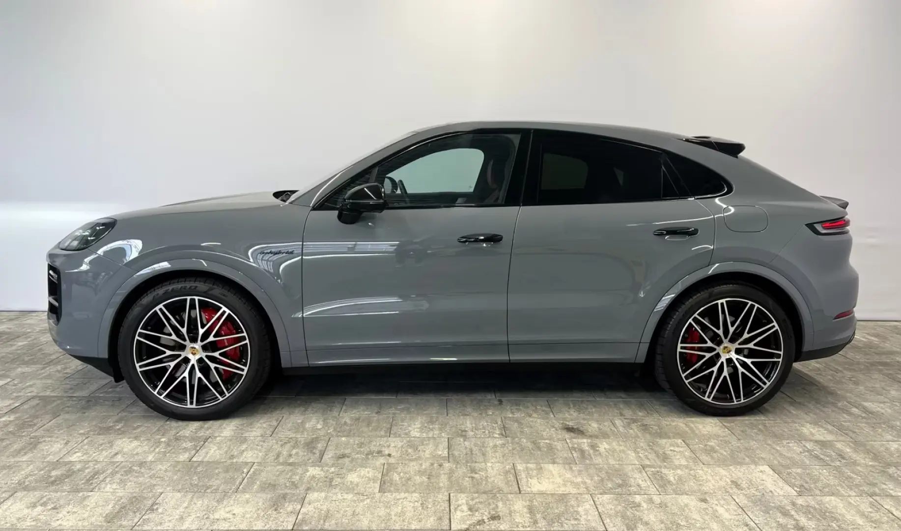 Porsche Cayenne Coupe Turbo E-Hybrid °AHK