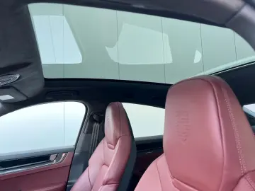 Porsche Cayenne GTS Coupé /MY2026 /Carbon/