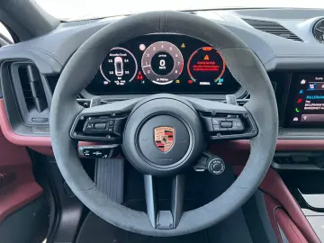 Porsche Cayenne GTS Coupé /MY2026 /Carbon/