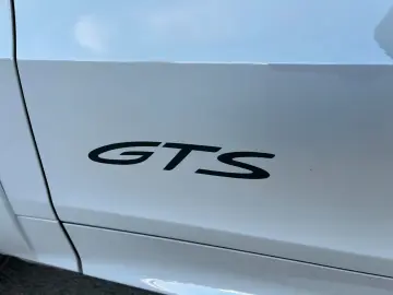 Porsche Cayenne GTS Coupé /MY2026 /Carbon/