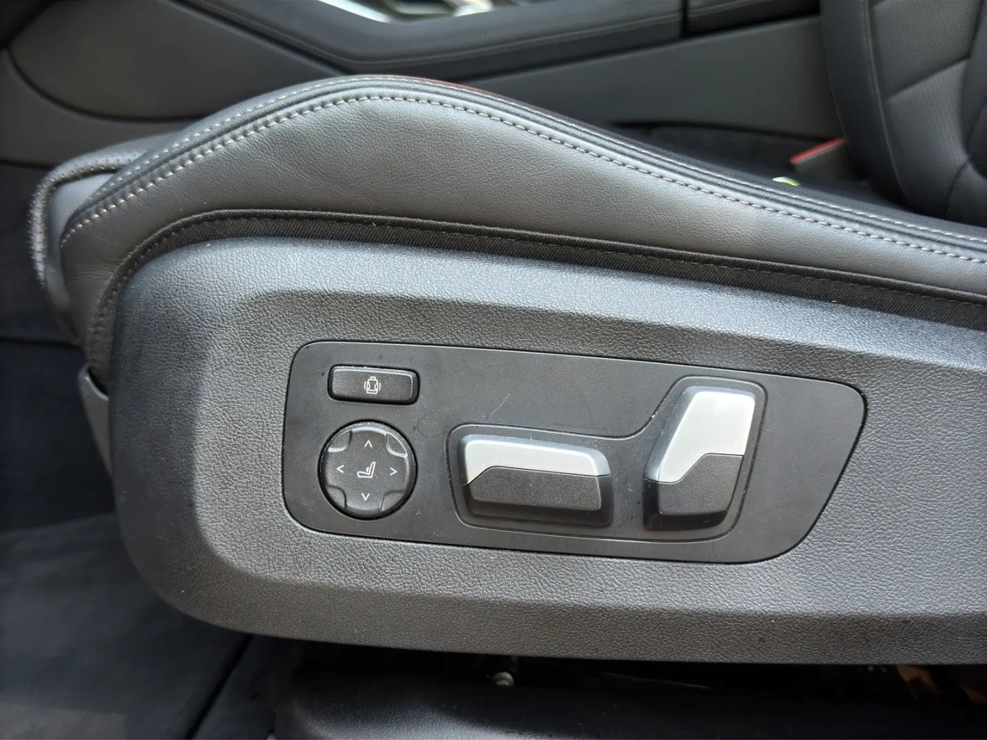 X6 30 d xDrive M Sport LED/LEDER/HUD/PANO/RFK/WI