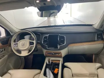 Volvo XC90 XC 90 T8 AWD Plus Plug-in luminos