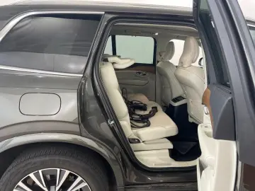 Volvo XC90 XC 90 T8 AWD Plus Plug-in luminos