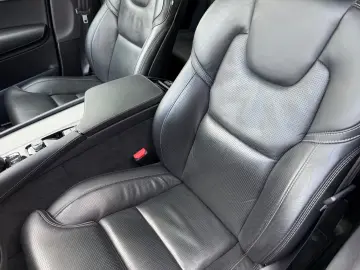 Volvo XC90 XC 90 XC90 R Design AWD