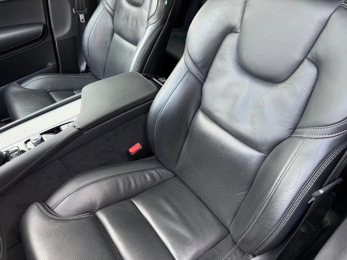 Volvo XC90 XC 90 XC90 R Design AWD