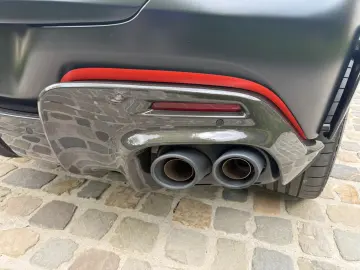 Purosangue V12 DCT 4WD ATELIER