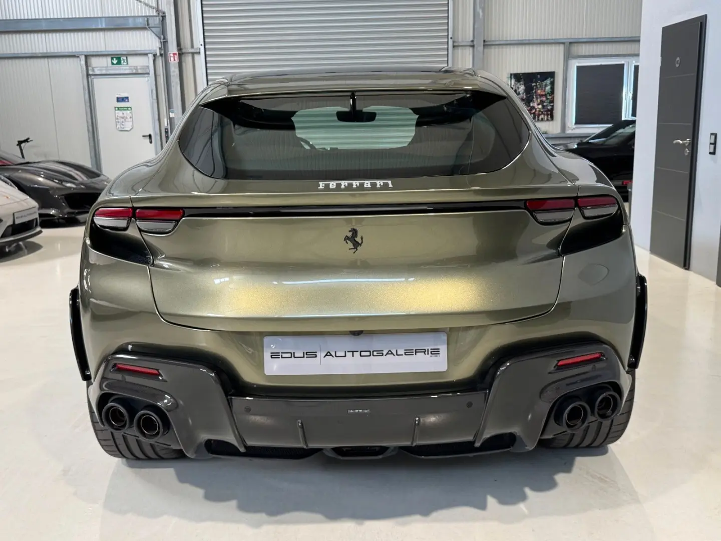 Purosangue V12 Carbon Lift Pano Verde Masoni