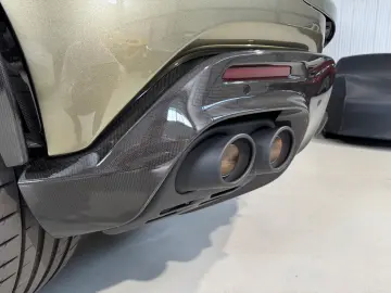 Purosangue V12 Carbon Lift Pano Verde Masoni