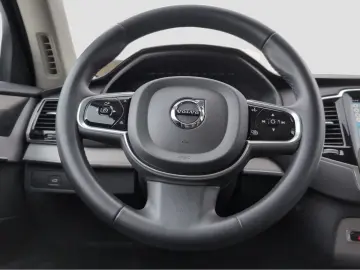 Volvo XC90 +B5+AWD+Mild-Hybrid+Diesel