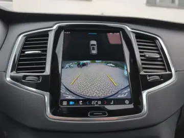 Volvo XC90 +B5+AWD+Mild-Hybrid+Diesel